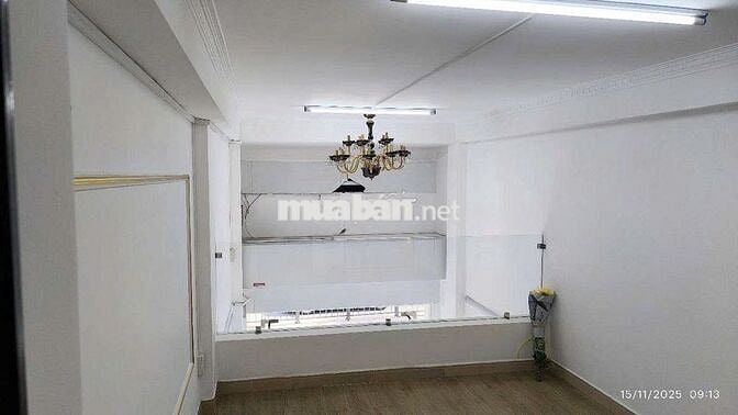 Nhà mặt tiền Tôn Thất Tùng P.Phạm Ngữ Lão Q.1 – 155m2 – 43 triệu/tháng