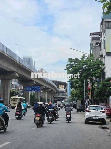 Bán nhà đường Trần Phú, Mỗ Lao. Diện tích 30m. Ô tô đỗ cửa.
