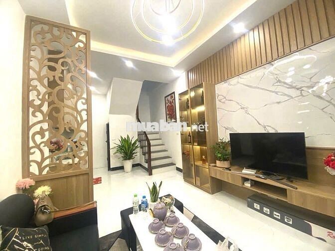 Bán nhà đường Trần Phú, Mỗ Lao. Diện tích 30m. Ô tô đỗ cửa.