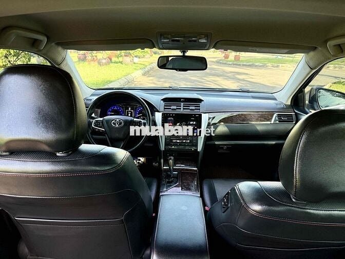 Toyota Camry 2015 2.5Q 90000 km Đen