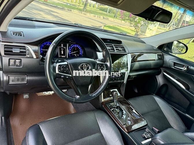 Toyota Camry 2015 2.5Q 90000 km Đen