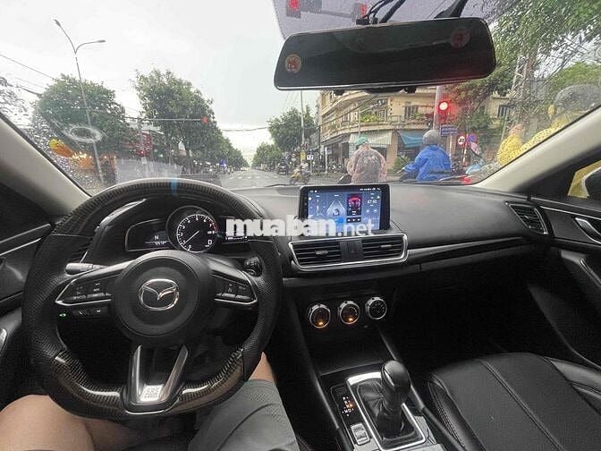 Mazda 3 sedan 2018