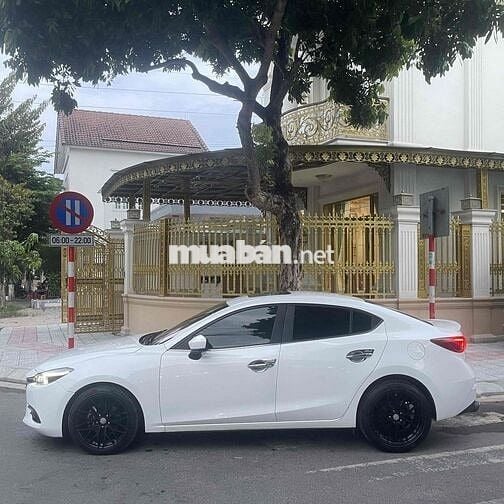 Mazda 3 sedan 2018