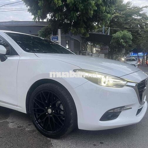 Mazda 3 sedan 2018