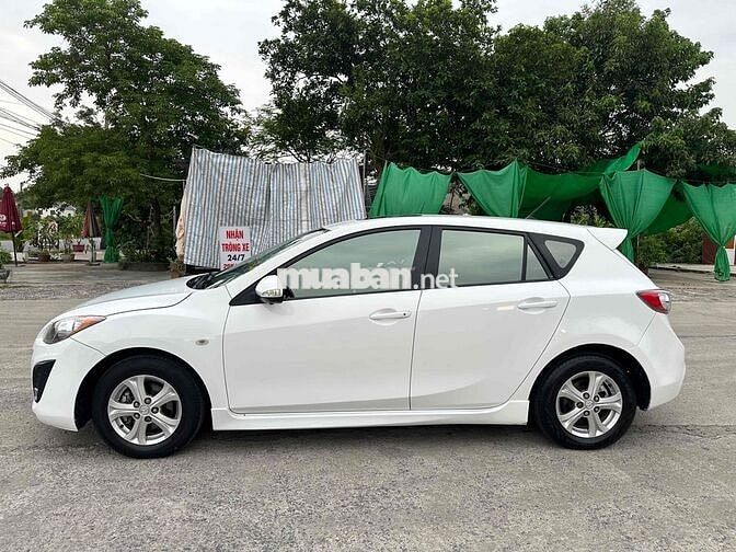 Mazda 3 2011Trắng Nhập khẩu