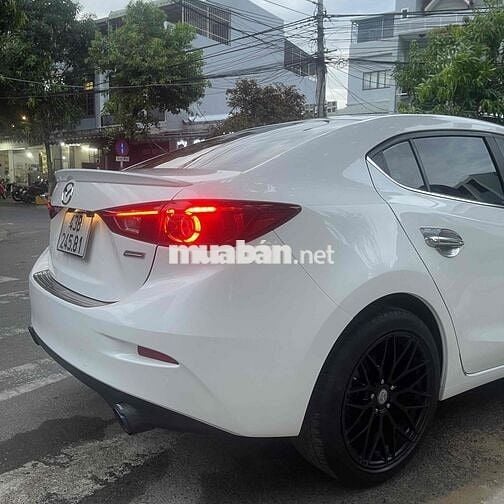 Mazda 3 sedan 2018