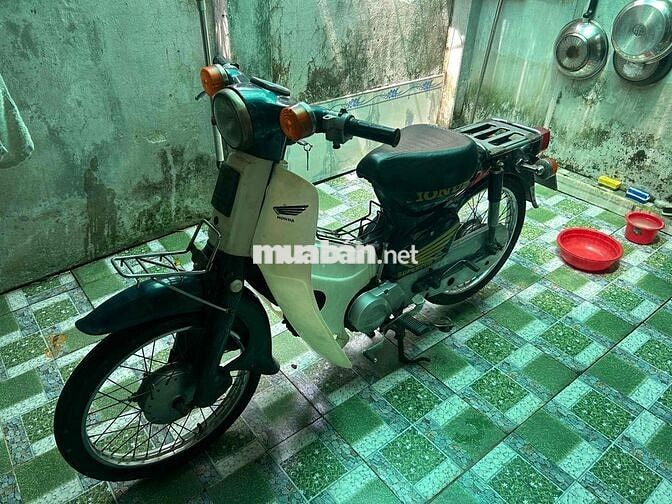 Honda Cub màu Xanh