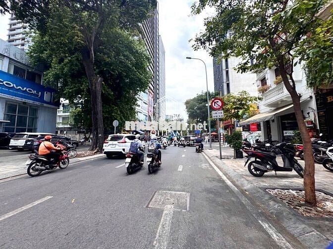  MẶT TIỀN NGUYỄN ĐÌNH CHIỂU, QUẬN 1 - 7x18m - 3 TẦNG - GIÁ: 120 TRIỆU