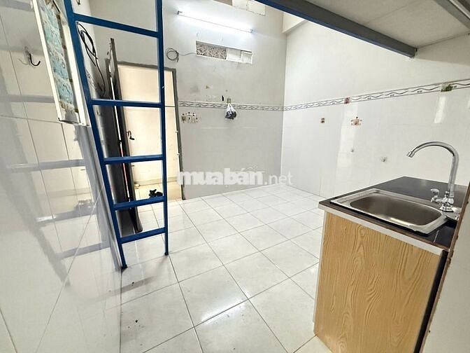 Chính chủ cho thuê phòng có gác Nguyễn Hữu Tiến ngay ĐH Công Thương