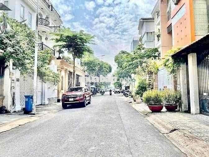 HÀNG HÓT HIẾM !! 436 Đường 3/2, P.12, Q.10 - Ngang khủng 8m DTSD ~ 500