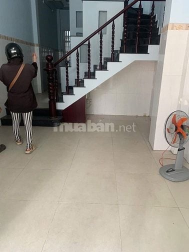 Cho Thuê Nhà Gần CV Phú Lâm P.11, Q.6, Ngang 4m Dài 14m, 2 lầu