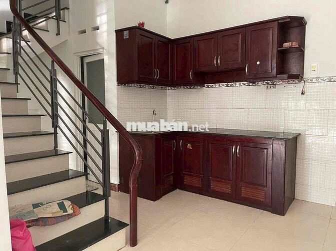 Cho thuê nhà mặt tiền kênh Tham lương phường 15 Quận Tân Bình
