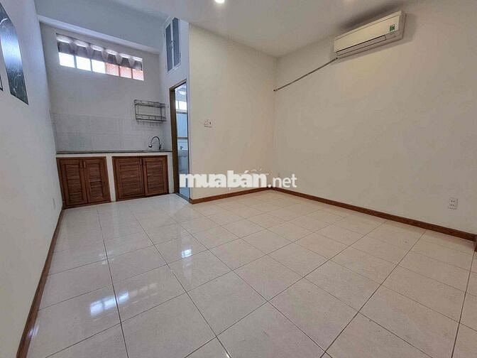 3tr5 phí siêu rẻ ngay trung tâm Q7
