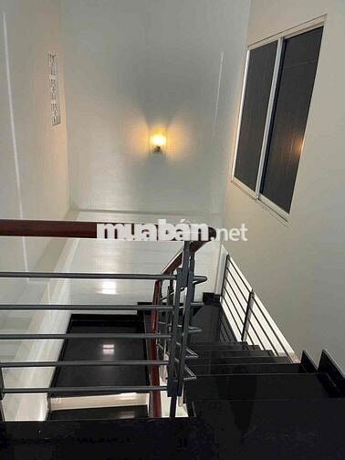 Cho thuê nhà mặt tiền kênh Tham lương phường 15 Quận Tân Bình