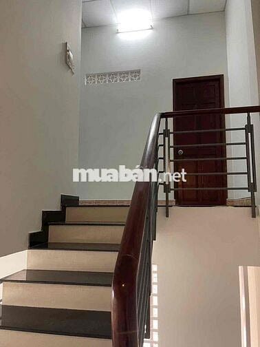 Cho thuê nhà mặt tiền kênh Tham lương phường 15 Quận Tân Bình