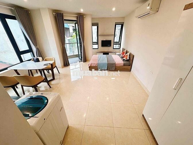 Căn hộ dịch vụ studio full đồ 37,8m2 ở 26 Nguyên Hồng Đống Đa