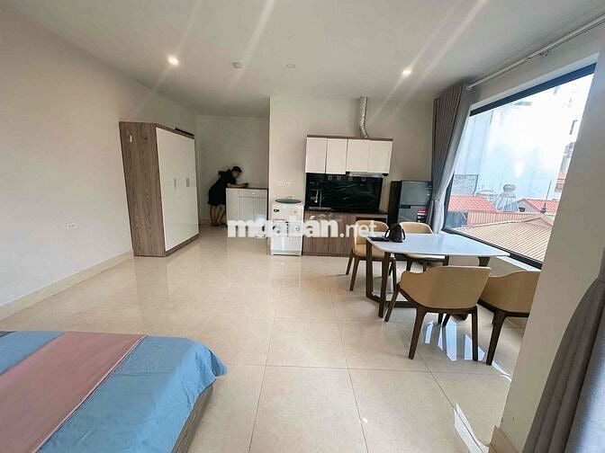 Căn hộ dịch vụ studio full đồ 37,8m2 ở 26 Nguyên Hồng Đống Đa