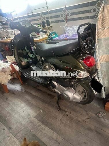 Piaggio Vespa LX Xanh rêu