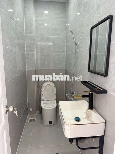 Nhà Mới Cạnh Nguyễn Sơn Tân Phú - 4m*13.5m , 3 PN Đường Trước Nhà 6m