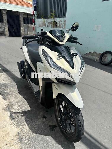 🛵🛵🛵Honda Vario 2022 Trắng bstp chính chủ