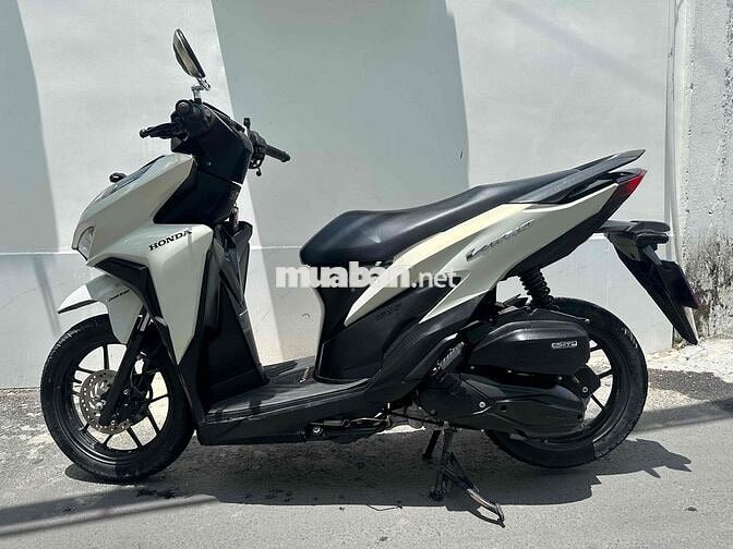 🛵🛵🛵Honda Vario 2022 Trắng bstp chính chủ
