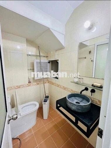 QUẬN 4 – 21m2 -dtsd 85,4 3TỶ75 -4 TẦNG + SÂN THƯỢNG –