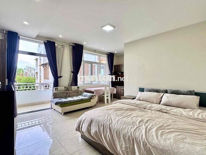 Căn hộ mới khai trương full nội thất ban công lớn khu ngã 4 Phú Nhuận