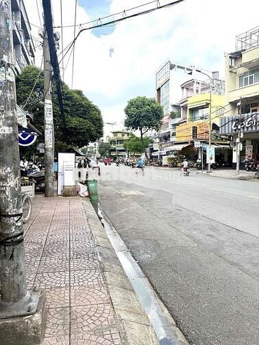 MẶT TIỀN ĐƯỜNG CHỢ LỚN - KHU DÂN CƯ ĐÔNG ĐÚC - VỊ TRÍ ĐẸP
