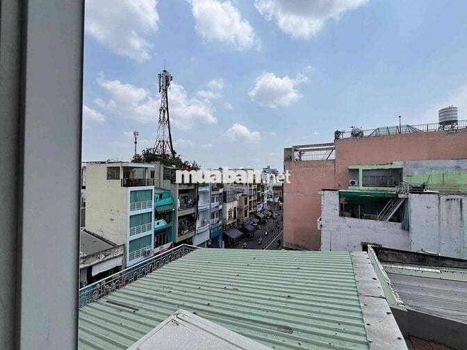 CHO THUÊ CĂN HỘ DUPLEX CỬA SỔ TRỜI NHÀ THANG MÁY