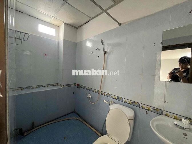 CHO THUÊ CĂN HỘ DUPLEX CỬA SỔ TRỜI NHÀ THANG MÁY