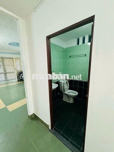 Chính chủ Cho Thuê Mặt Tiền Hoa sứ , Phan Xích Long.Kinh doanh sầm uất