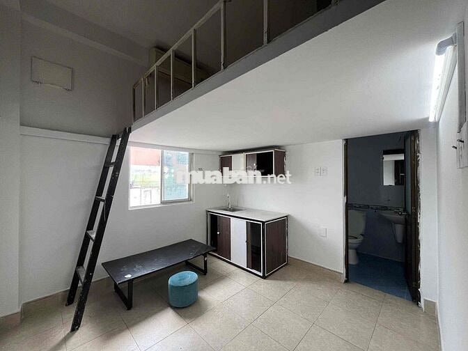 CHO THUÊ CĂN HỘ DUPLEX CỬA SỔ TRỜI NHÀ THANG MÁY