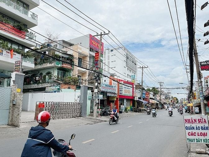 MẶT TIỀN KINH DOANH TÂN KỲ TÂN QUÝ [6.4x30m] VỊ TRÍ ĐẸP