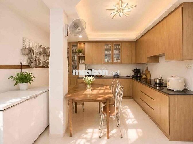 LÊ QUANG ĐỊNH - HẺM Ô TÔ 10 MÉT - 5 TẦNG - 65M2 ĐẤT SỬ DỤNG - 9.x Tỷ.