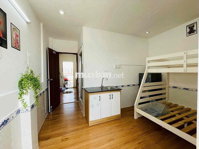 PHÒNG SIÊU RẺ CÓ BAN CÔNG RIÊNG BỰ NGAY TRUNG TÂM BÌNH THẠNH GẦN UTH
