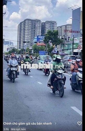 Bán gấp nhà: 6,8x22,3 lầu mặt tiền hẻm xe tải đường Nguyễn Thị Thập,Q7