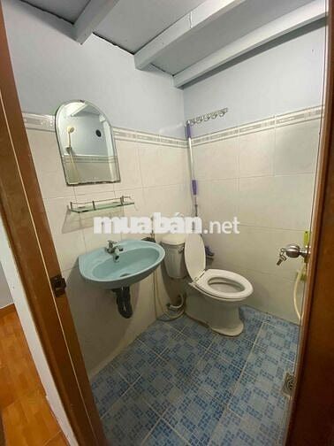 phòng trọ chỉ cho nữ thuê, khu vực an ninh, yên tĩnh. về trước 22h