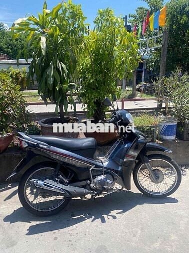 Yamaha Sirius Đen