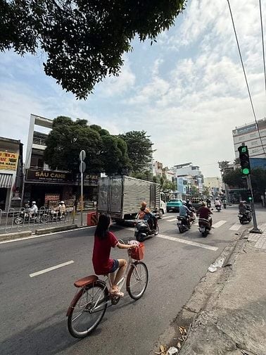 Bán nhà MTkD Nguyễn Sơn, căn góc, 4x13m, 2.5 tấm, 7x