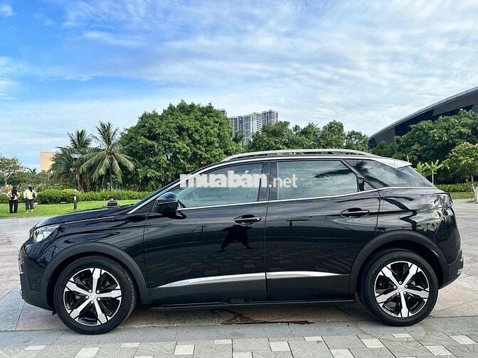 Peugeot 3008 Bản full 2018 68000 km Đen