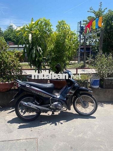 Yamaha Sirius Đen