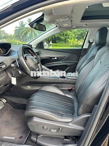Peugeot 3008 Bản full 2018 68000 km Đen