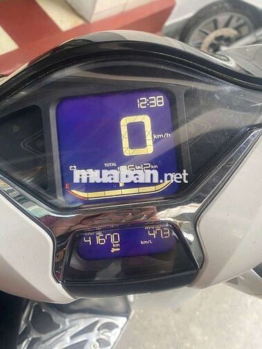 Honda SH125i Trắng đen 2023 lướt mượt như bay