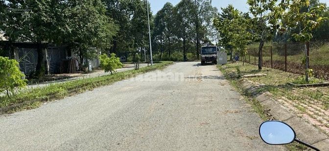 Cần bán gấp đất Vĩnh Phú I, đường 32m, 285m2, 12 tỷ, TL