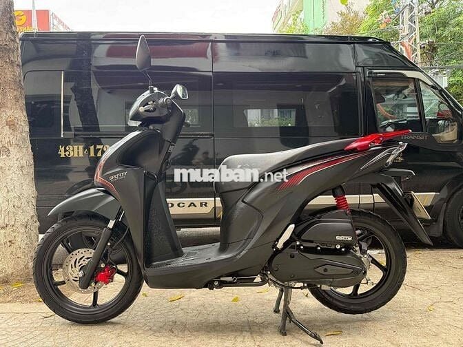 Vision 2024 bản Thể thao Đen nhám khoá ga 5000km