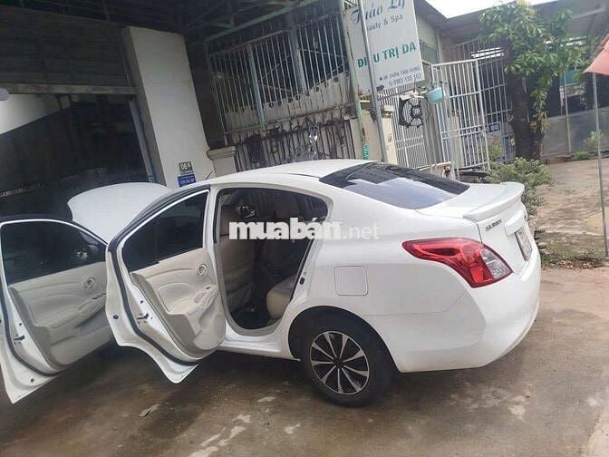 Nissan Sunny 2018 Trắng
