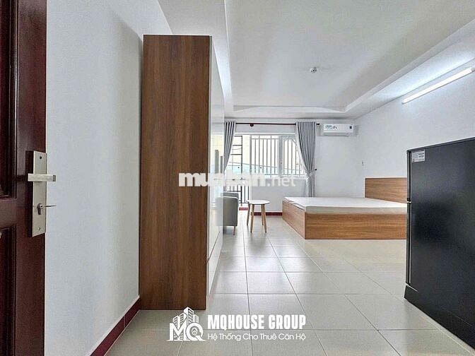 Căn hộ full nội thất ban công thoáng Cách Mạng Tháng 8 Quận 1
