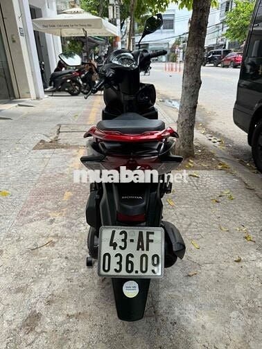 Vision 2024 bản Thể thao Đen nhám khoá ga 5000km