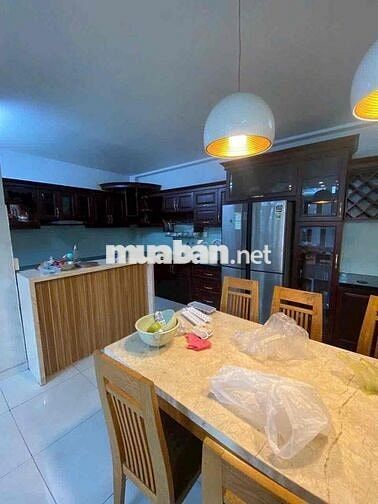 Nhà Mới Đẹp, Thông thoáng, trệt lửng 3 lầu sân thượng, nhà căn góc
