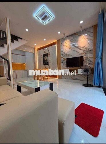 Nhà xinh full nội thất đường PNL, GV